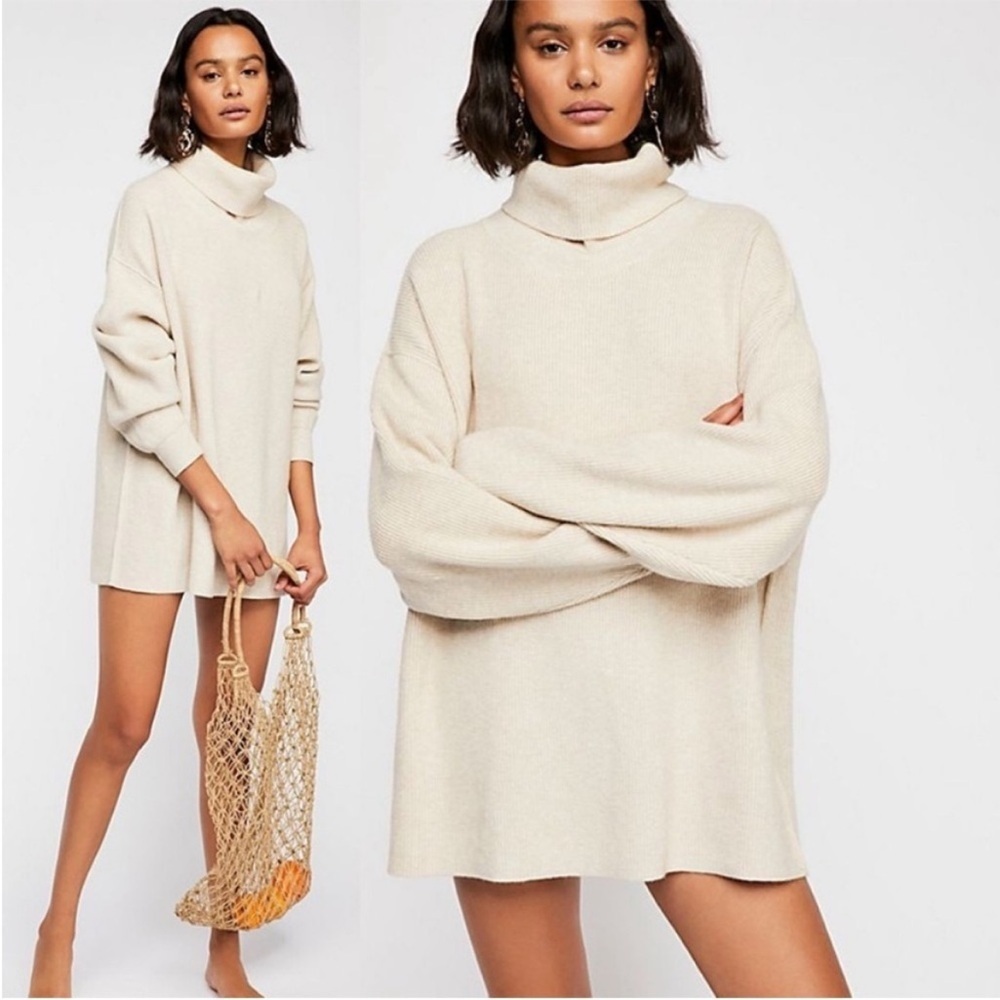Free People Softly Structured Turtleneck Ribbed Knit Oversized Sweater Oatmeal